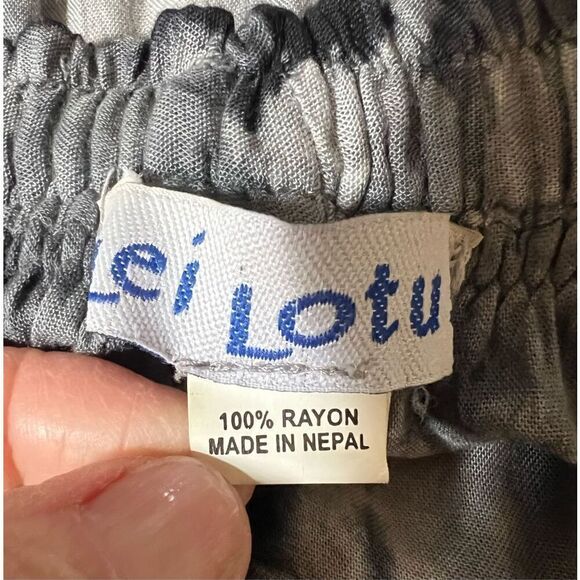 Vintage Lei Lotus Nepal Tie Dyed Asymmetrical Black & Gray Artsy Boho Skirt SM - Picture 7 of 8